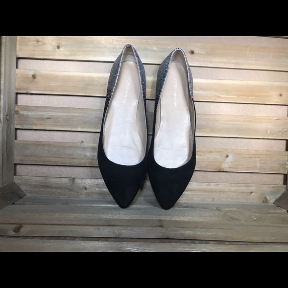 BCBGeneration Black Sparkly Flats - Picture 5 of 6